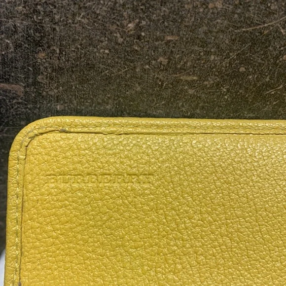Authentic Burberry Wallet clutch - Picture 10 of 15